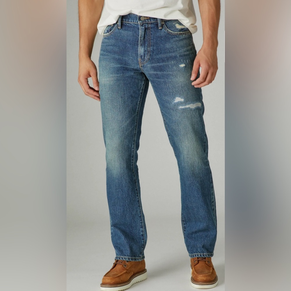 Yellowstone x Lucky Brand Easy Rider Boot Jean. Size 30”x32”